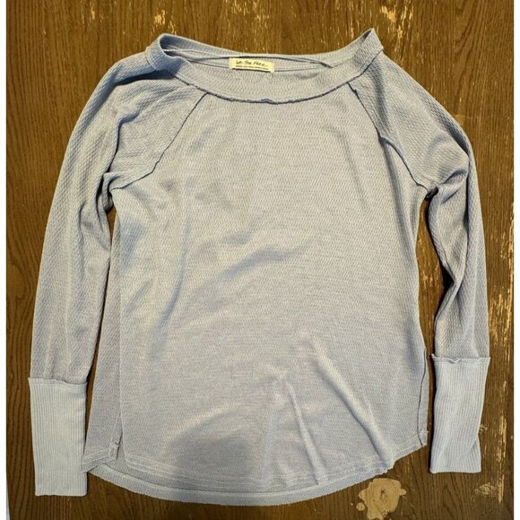 We The Free Light Blue Thermal Top Side Slit Long Sleeve Tee MEDIUM Thumb holes - Picture 1 of 8